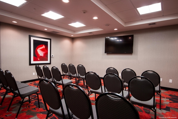 Hampton Inn - Suites DuPont